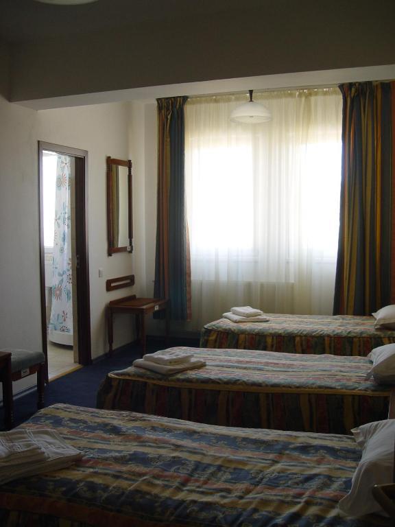 Hotel Astra Brašov Pokoj fotografie